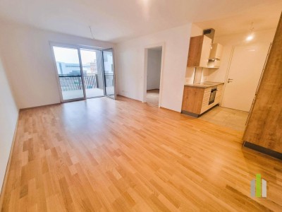 Neuwertige, moderne 2-Zimmer-Wohnung mit großem Balkon, Lift und TG-Stellplatz