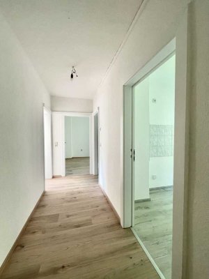 Frisch renovierte 2-Raum WE im Länderviertel