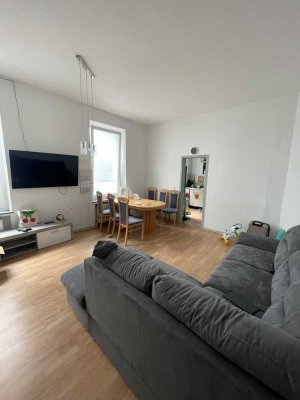 Großzügige 3 - Zimmer - Wohnung zu vermieten im Herzen von Menden!!!