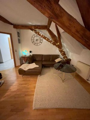 Helle DG-Wohnung im ehemaligen Bauernhof - ohne Provision