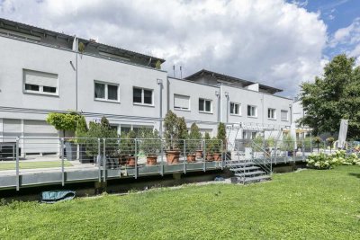Work. Live. Enjoy. – Großzügiges RMH mit Dachterrasse