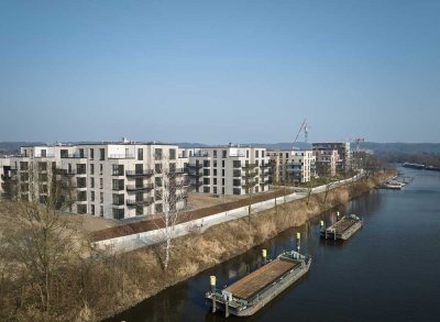 Erdgeschosswohnung mit herrlicher Sonnenterrasse - direkt an der Elbe!