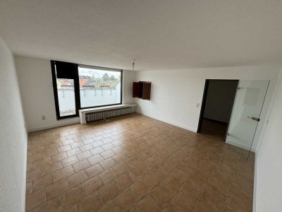Geräumige und ruhig gelegene 2-Zimmer-Wohnung mit Balkon und EBK in Hilden