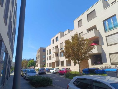 Stilvolle, geräumige 3,5-Zimmer-Penthouse-Wohnung mit Dachterrasse + EBK in Osnabrück