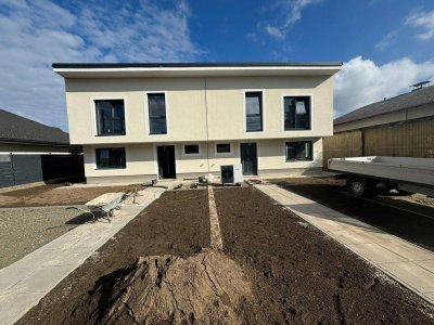 Energieeffizientes Ziegelmassivhaus mit Vollkeller, Eigengarten und PKW-Stellplätzen - Ihr Zuhause nahe Wien