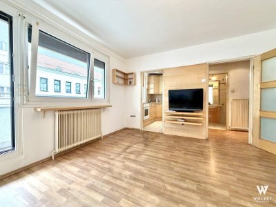 Zu vermieten: 1-Zimmer | großer Balkon | Hoßplatz 25er 26er | Keine Ablöse