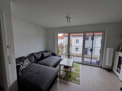 Helle 2-Zimmer-Wohnung, in ruhiger Lage,  Bahnhofsnähe, Südbalkon in Holzkirchen