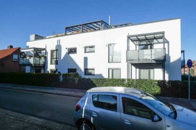 Baujahr 2015 - Altersgerechte 3 Zimmer mit Terrasse, Garten & Carport