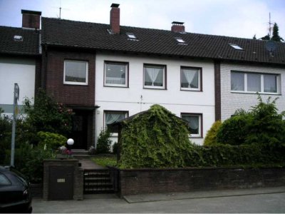 Schöne 2 1/2 Zimmer-Wohnung mit Terrasse und Garten, Solingen-Katternberg