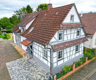 Für Liebhaber – wohnen im charmanten Fachwerkhaus mit großem Grundstück
