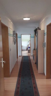 Modernisierte 3-Zimmer-Wohnung mit Balkon & Wannenbad in Großwallstadt