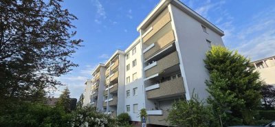 Von Privat - Wohnung 3 - Zimmer - Küche - Bad mit Balkon in einem gepflegten Mehrfamilienhaus