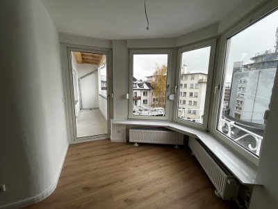 Schöne 3 Zimmer Wohnung mit Balkon direkt am Solinger Hauptbahnhof