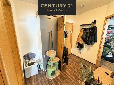 Lichtdurchflutet & Gemütlich: Ihre 2-ZKB-Wohnung mit Balkon & Einbauküche
