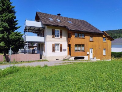3-Zimmer-Wohnung mit Sonnen Terrasse in Göfis' schönster Ruhelage – viel Charme &amp; Charakter