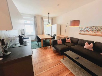 Kernsaniertes City-Hideaway im ruhigen Hof – sofort bezugsfrei und möbliert