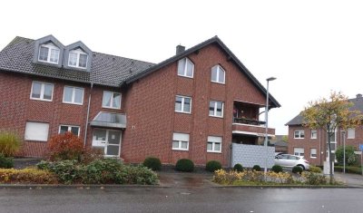Gepflegte 2-Z.-Wohnung mit Balkon u. Stellplatz