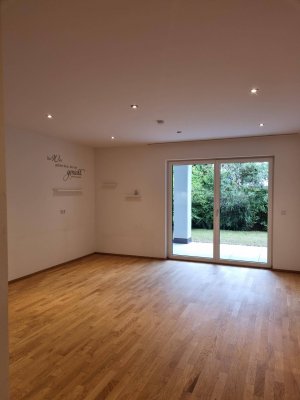 Moderne 2-Zimmerwohnung mit Garten