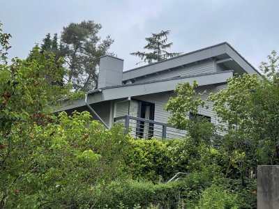 Individuelle Doppelhaushälfte (Architektenhaus) in Witten Ardey
