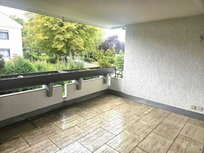 Helle Wohnung mit herrlichem Balkon in bester Lage