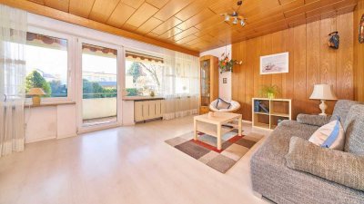 Geräumige und gepflegte  3 Zimmer Wohnung mit sonnigen Balkon und eigener Garage.