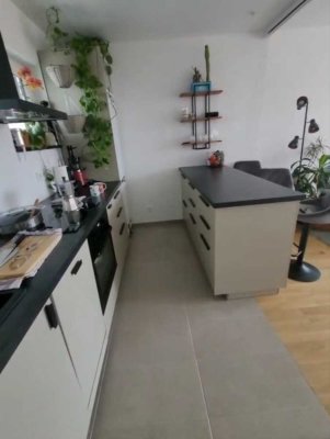 Neuwertige 2-Raum-Wohnung mit Balkon und Einbauküche in Pasing-Obermenzing (barrierefrei)