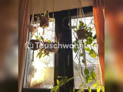 Tauschwohnung: Dacherker (1,5 Zimmer) im Altbau mit viel Charme gegen 2-3 Z