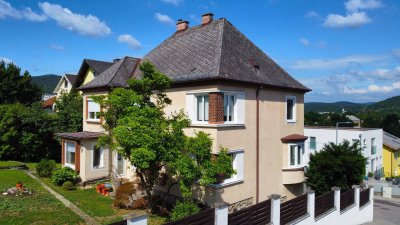 Wohnung in stilvoller Altbauvilla mit traumhaftem Ausblick über Rodaun
