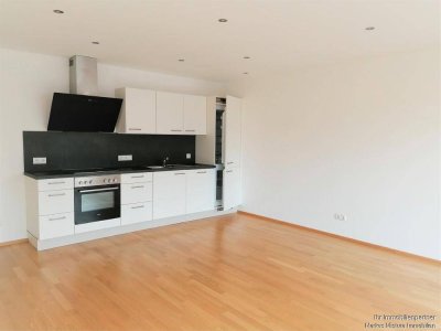 Ab sofort traumhafte, preiswerte Wohnung in Hard