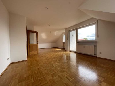 Wunderschöne Dachgeschosswohnung in exklusiver Lage!