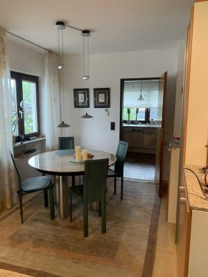 Gemütliche Dachgeschosswohnung mit Balkon am Feldrand - ideal für Kapitalanleger oder Selbstnutzer