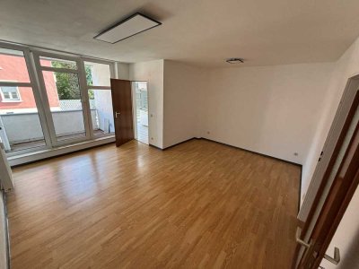 geräumige 1-Zimmer-Wohnung mit Balkon und EBK in Aachen