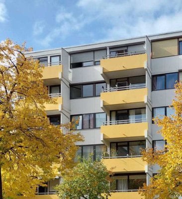 Helle 2-Zimmer Wohnung im 5. OG mit Balkon in München-Sendling-Westpark, gut vermietet