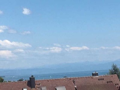 3-Zimmer-DG-Wohnung mit EBK und Balkon in Konstanz - Litzelstetten