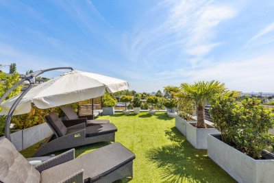Wohnen mit traumhaftem Wien-Blick – Stilvolle Ruheoase mit Dachgarten &amp; Pool am Wilhelminenberg