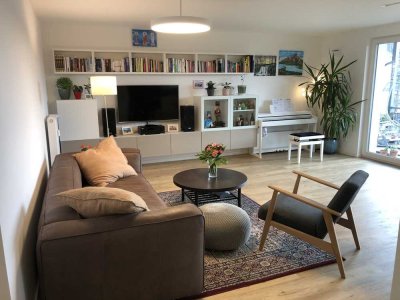 Stilvolle, neuwertige 3-Raum-Wohnung mit Balkon und Einbauküche in Hanau Pioneer-Park