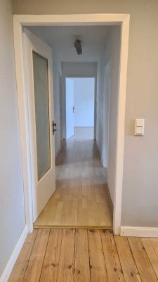 Große dreieinhalb Zimmer Wohnung mit Terrasse in Gaiberg