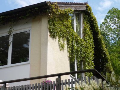 Helle 2-Zimmer Dachgeschosswohnung in Seefeld
