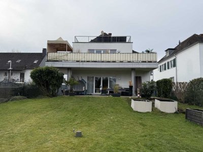 5-Zi.-Whg. mit Balkon, Garten & 3 Parkplätzen in Opladen!