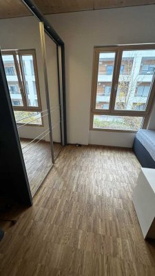 WG Zimmer mit 2 Bädern in luxus Penthouse Wohnung