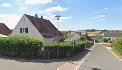 Einfamilienhaus mit Garage in Painten