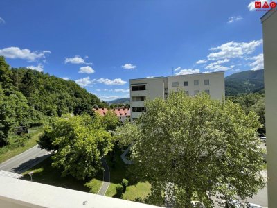 Sanierte &amp; schöne Familienwohnung mit tollem Ausblick inkl. Loggia