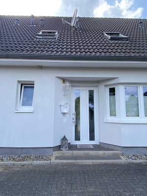 Exklusives 5-Zimmer-Reihenhaus mit durchdachtem Raumkonzept und EBK in Oststeinbek