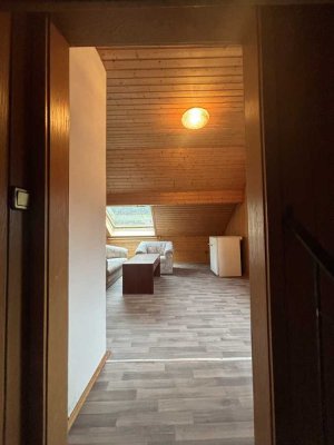 Gemütliche 3-Zimmer Dachgeschoss Wohnung in Gorxheimertal