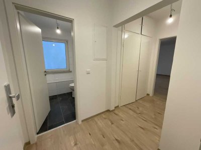 Komplett sanierte Single-Wohnung mit Balkon und neuem Bad!