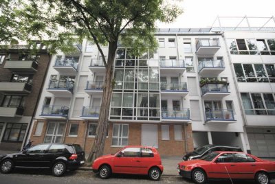Bestlage Oberkassel Nähe Belsenplatz: Exklusive 2-Raum-Wohnung