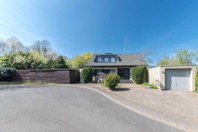 ++ FREISTEHENDES EINFAMILIENHAUS MIT GARAGE … ca. 190 m² Wohnfläche - INKL. EINLIEGERWOHNUNG ++