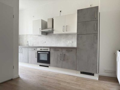 Modern sanierte 1,5-Zimmer-Wohnung mit Einbauküche und Balkon