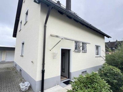 Ruhige, helle 2,5-Zimmer-Wohnung mit großem Garten in Südlage