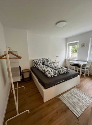 Erstbezug nach Sanierung: Geschmackvolle 1-Raum-Wohnung mit geh. Innenausstattung in Erfurt